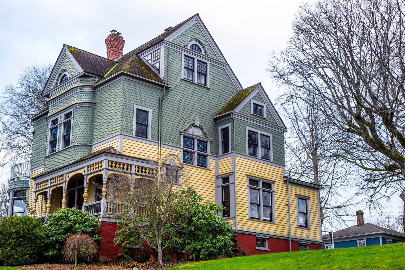 Why Newton Home Sellers Are Cutting Prices